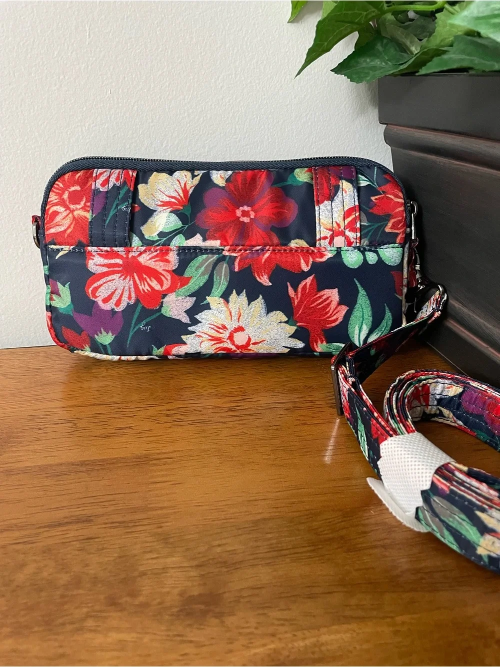 LUG Coupe XL - Bloom Revival NWOT + Surprise item! - Picture 2 of 6